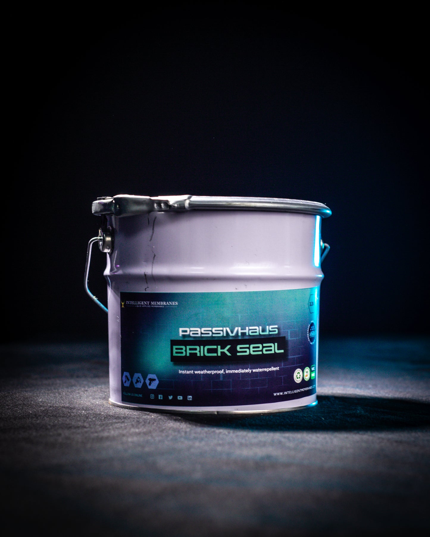 Weatherproof Masonry Damp Proof Paint