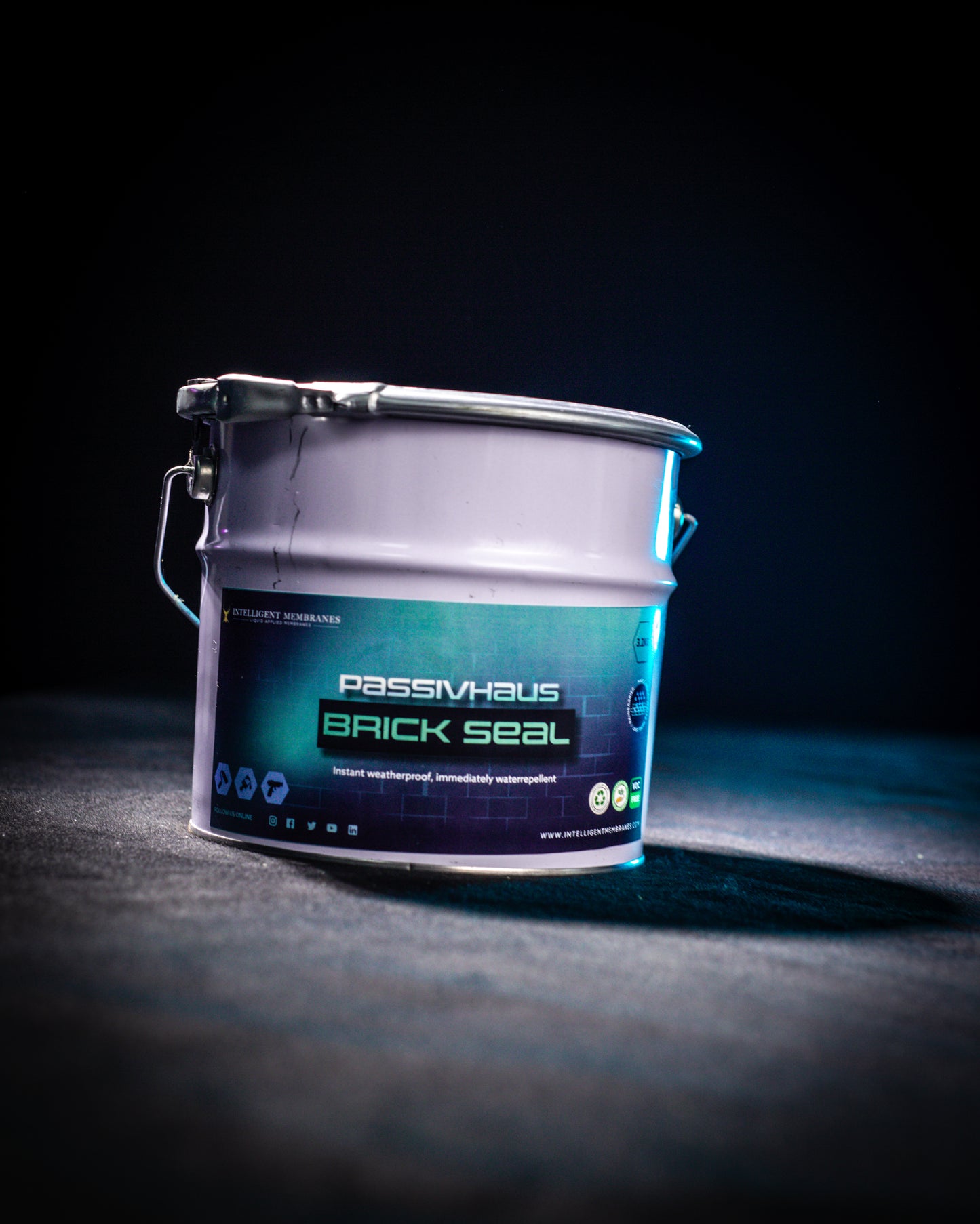 Weatherproof Masonry Damp Proof Paint